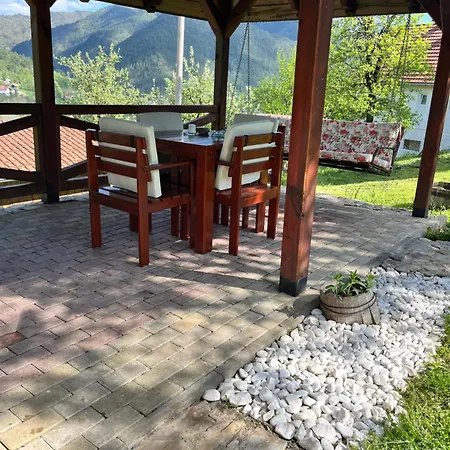 Apartment Ljubov Kutak